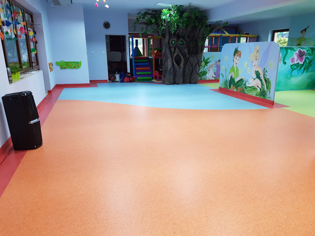 Sala zabaw dla dzieci. Wykładzina Norma 061, 053 i 062
